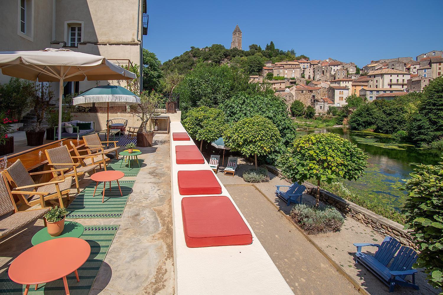 Ecole Olargues - Chambres & Restaurant - Teritoria Exterior photo